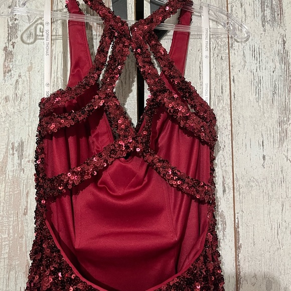 Prom Dress Burgundy Size 2 Sophia Thomas - Picture 4 of 7